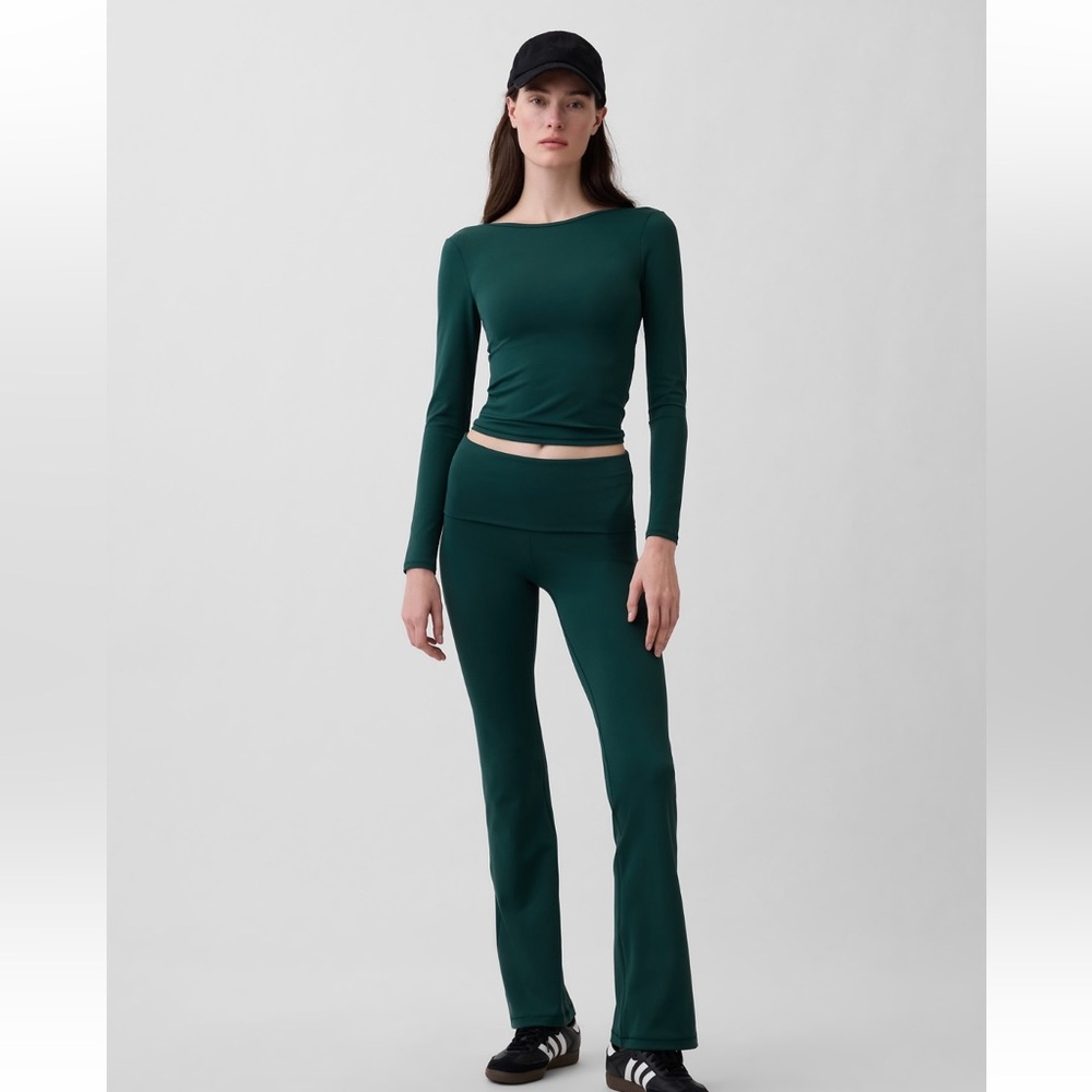 GAPFit Smooth Foldover Mini Flare Leggings